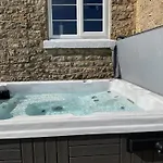 Luxury With Stunning Views And Hot Tub Holiday home *