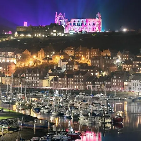 Luxury With Stunning Views And Hot Tub Hébergement de vacances