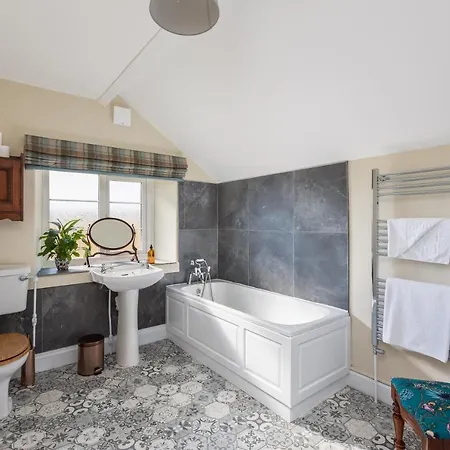 Luxury With Stunning Views And Hot Tub Hébergement de vacances Ebberston