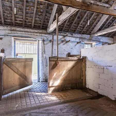 Luxury With Stunning Views And Hot Tub Hébergement de vacances Ebberston