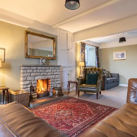 Luxury With Stunning Views And Hot Tub