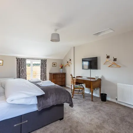 Luxury With Stunning Views And Hot Tub