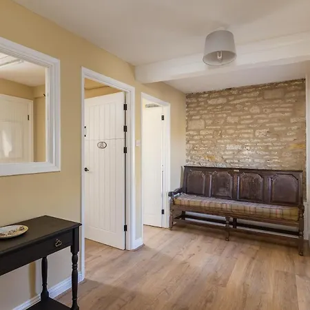 Luxury With Stunning Views And Hot Tub Holiday home