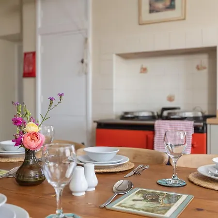 Luxury With Stunning Views And Hot Tub Holiday home